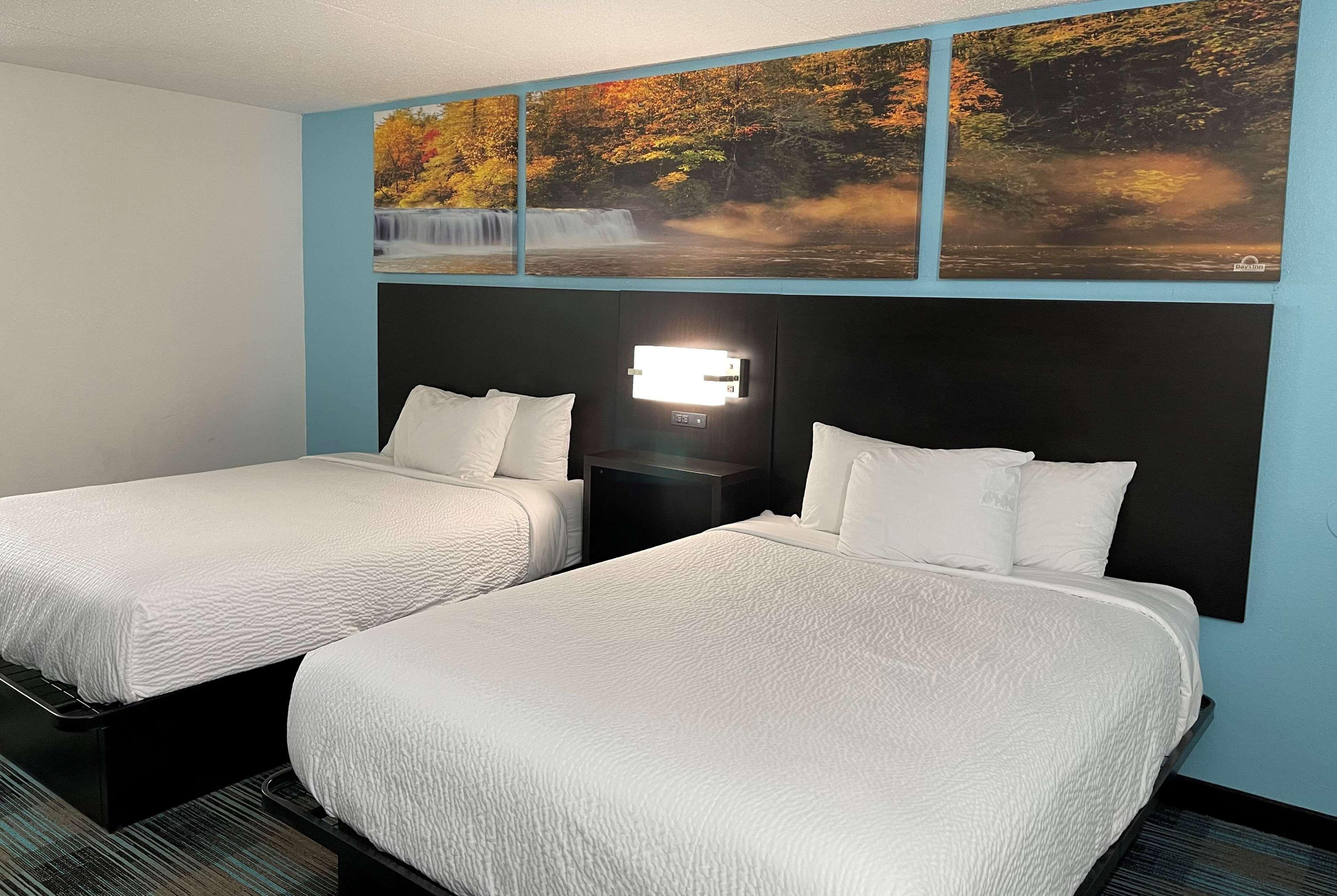 Days Inn By Wyndham Calhoun Ga I-75 And Us-41 Esterno foto