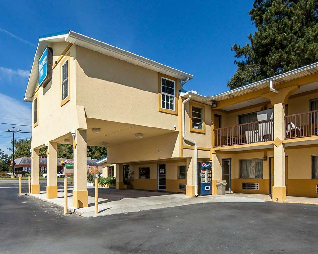 Days Inn By Wyndham Calhoun Ga I-75 And Us-41 Esterno foto