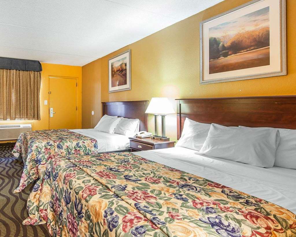 Days Inn By Wyndham Calhoun Ga I-75 And Us-41 Camera foto